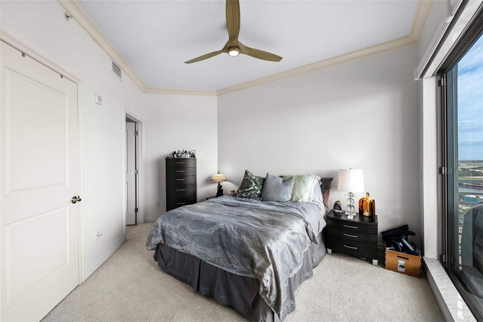 Image 23 of 56 For 1209 Cumberland Avenue 1705