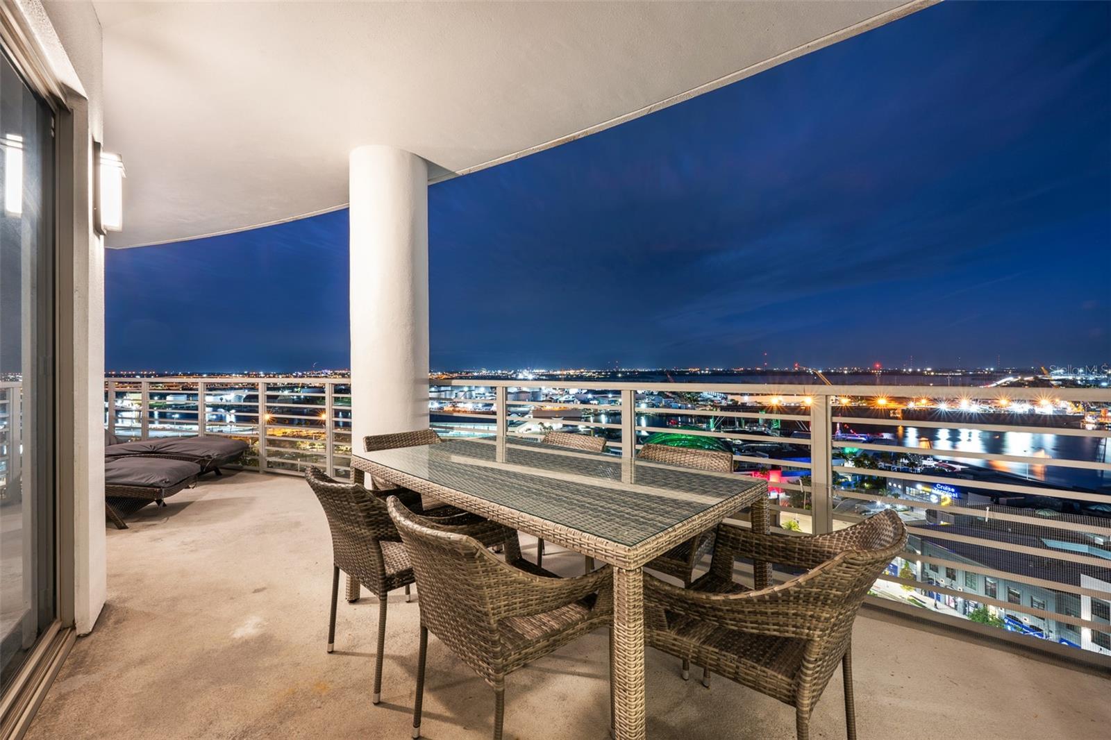 Image 33 of 56 For 1209 Cumberland Avenue 1705