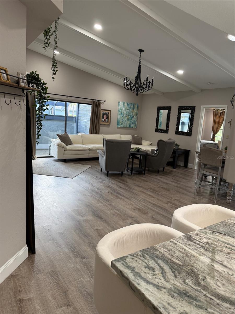 Image 19 of 35 For 35 Pinewinds Boulevard