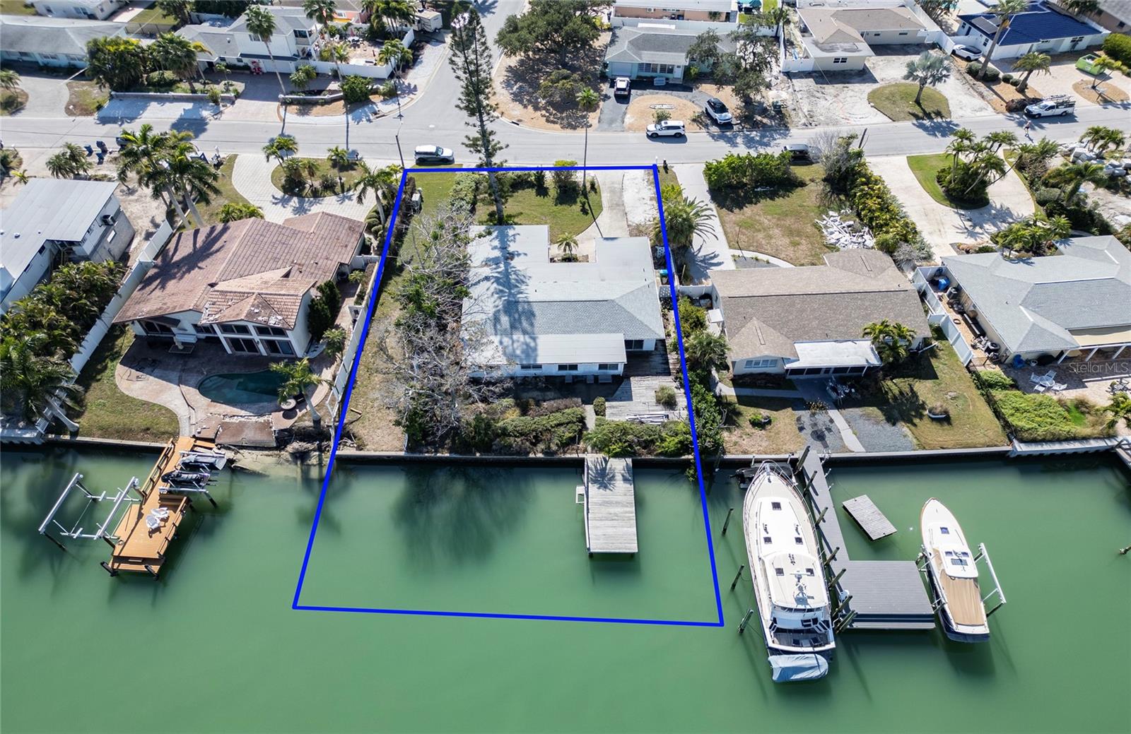 Image 22 of 27 For 10230 Tarpon Drive