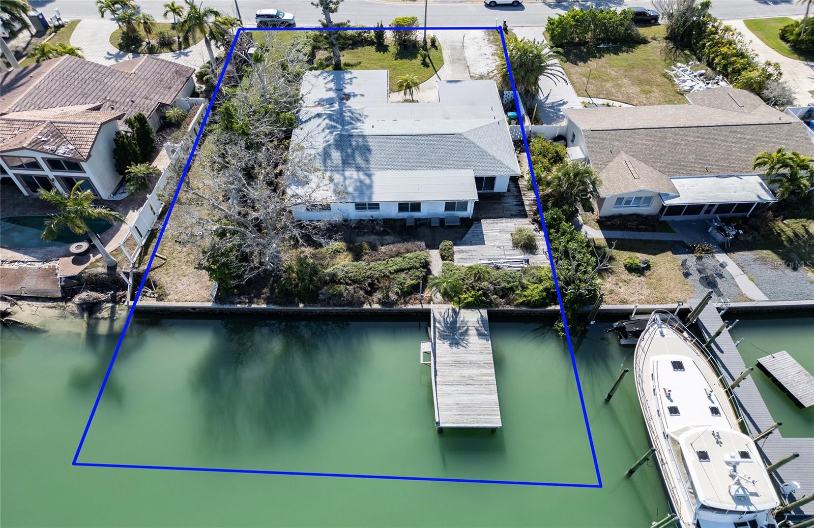 Image 23 of 27 For 10230 Tarpon Drive