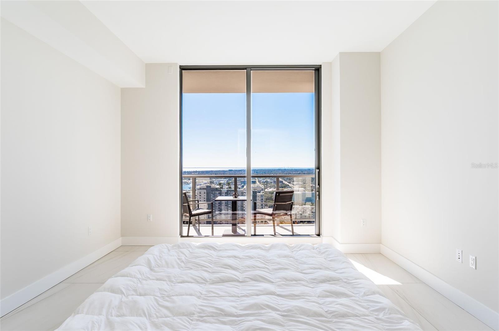 Image 24 of 66 For 275 1st Ave South  2606