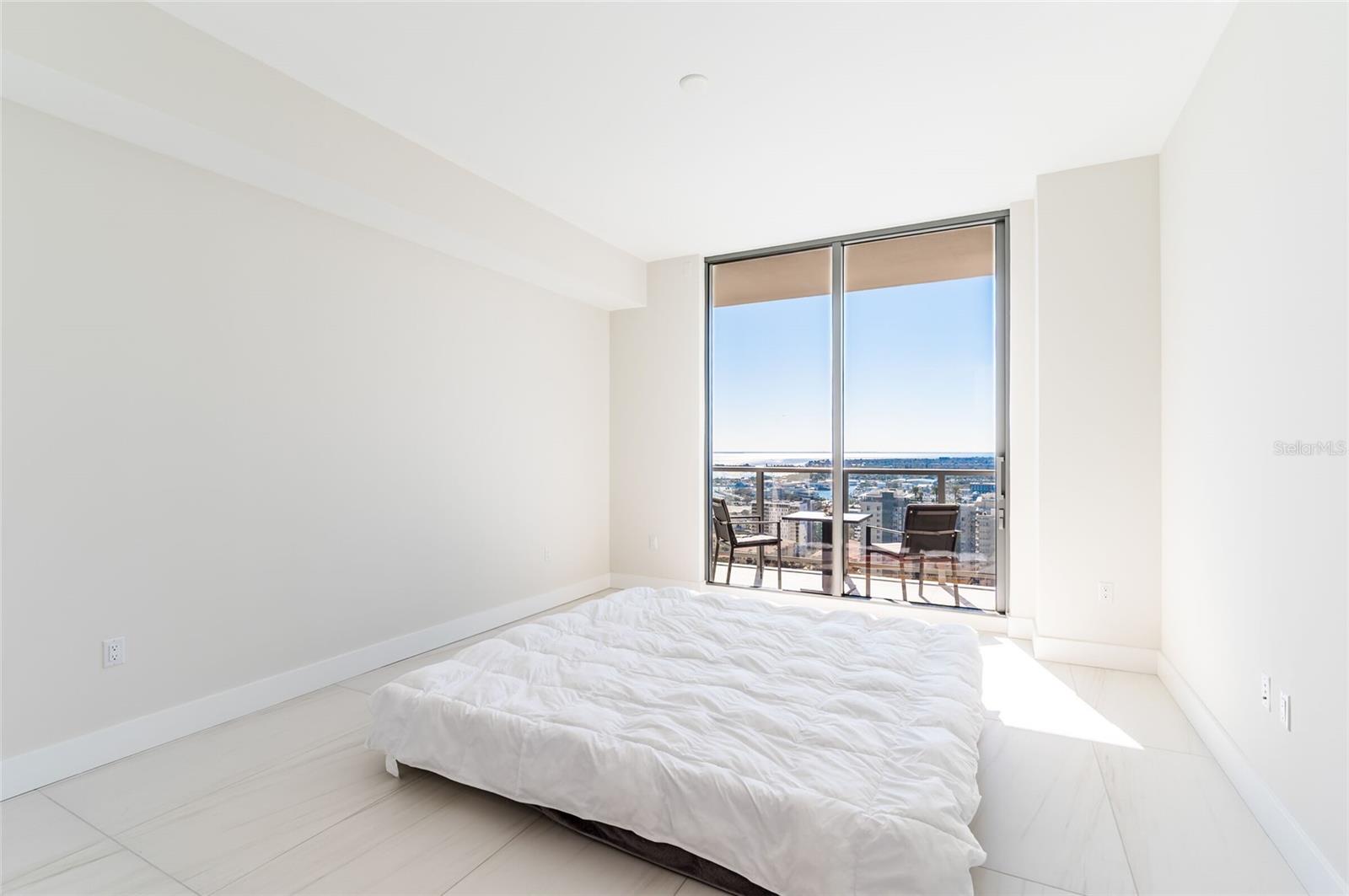 Image 25 of 66 For 275 1st Ave South  2606