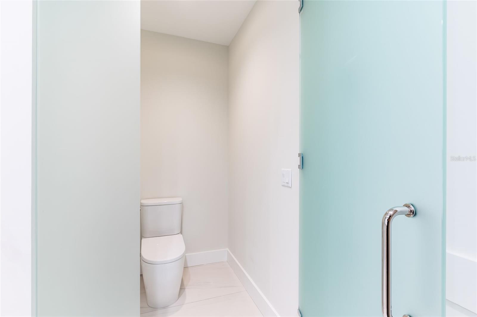 Image 33 of 66 For 275 1st Ave South  2606