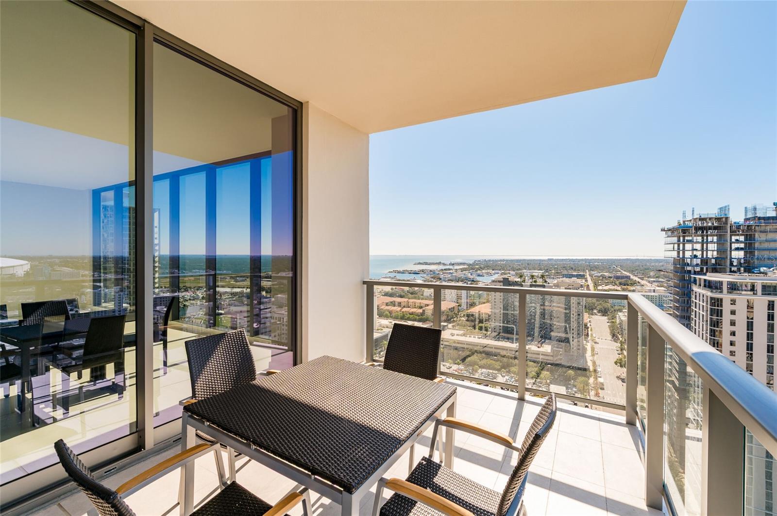 Image 36 of 66 For 275 1st Ave South  2606