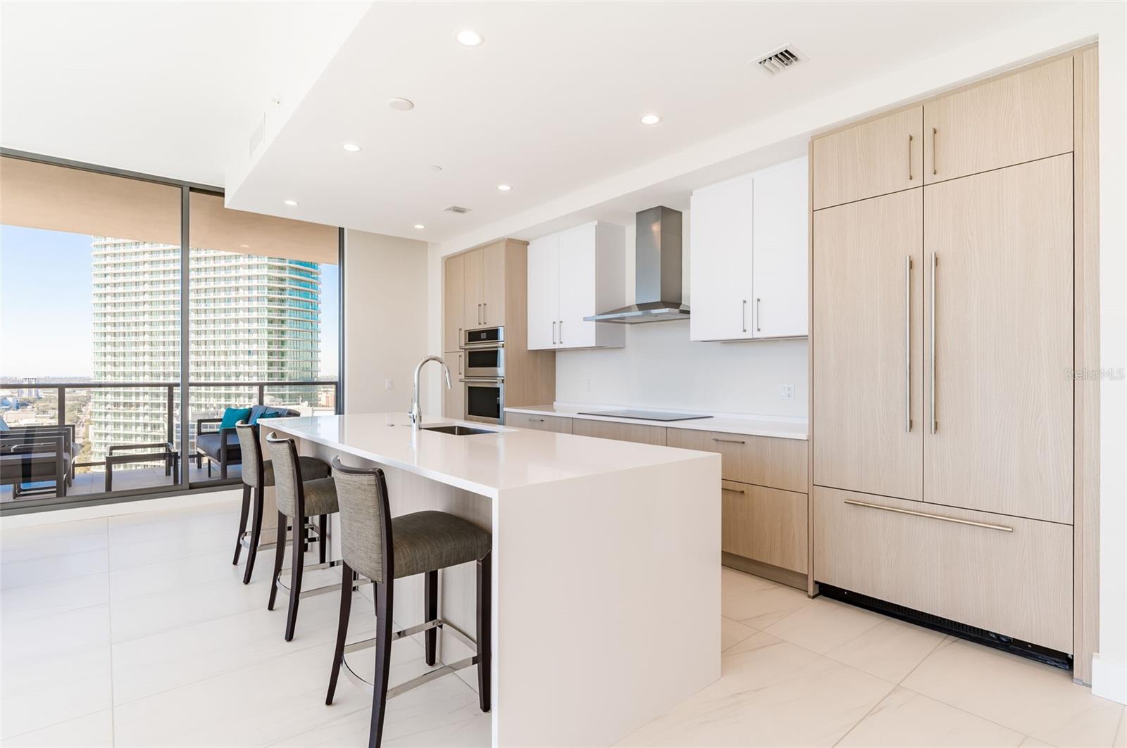 Image 8 of 66 For 275 1st Ave South  2606