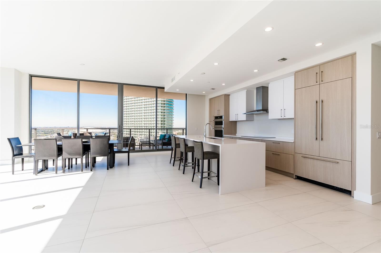 Image 9 of 66 For 275 1st Ave South  2606