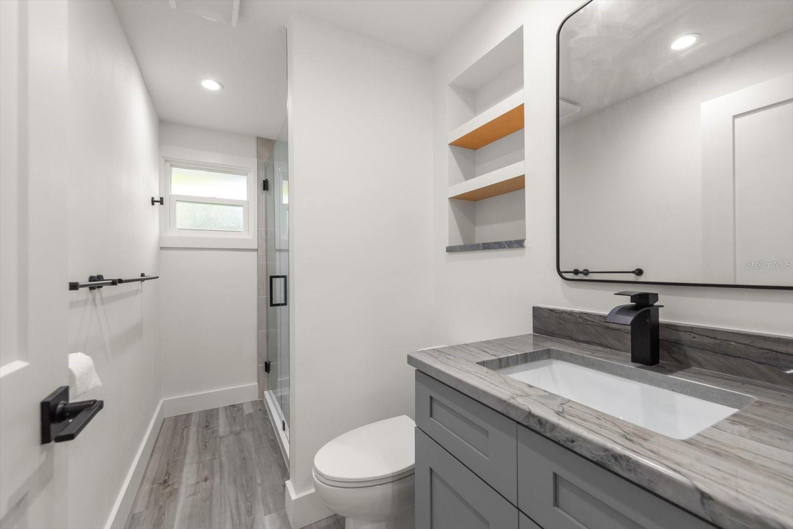 Image 30 of 48 For 623 Pineland Avenue