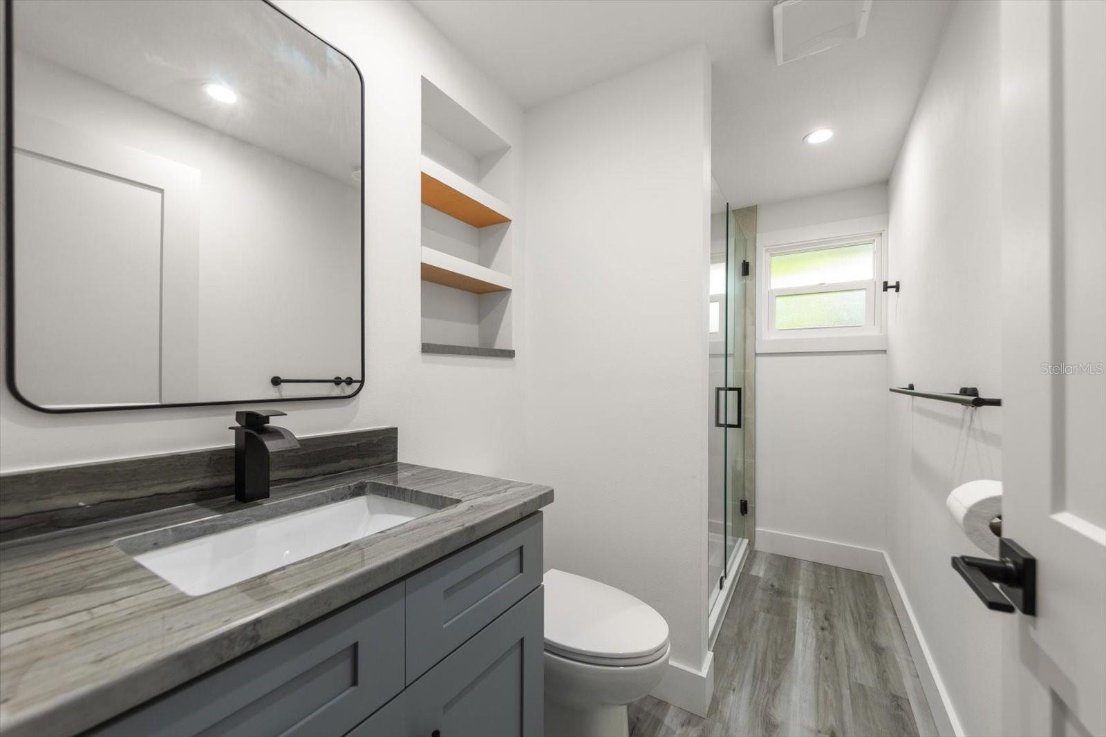 Image 32 of 48 For 623 Pineland Avenue