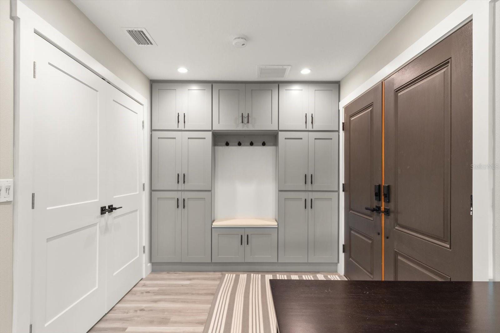 Image 39 of 48 For 623 Pineland Avenue