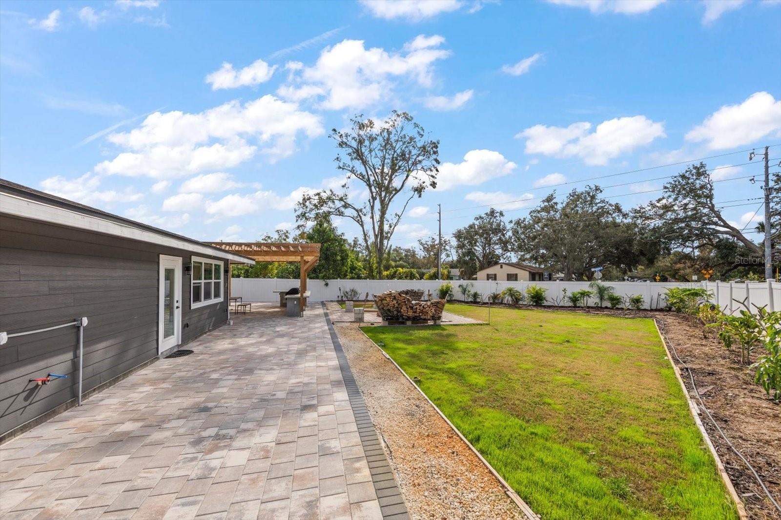 Image 47 of 48 For 623 Pineland Avenue