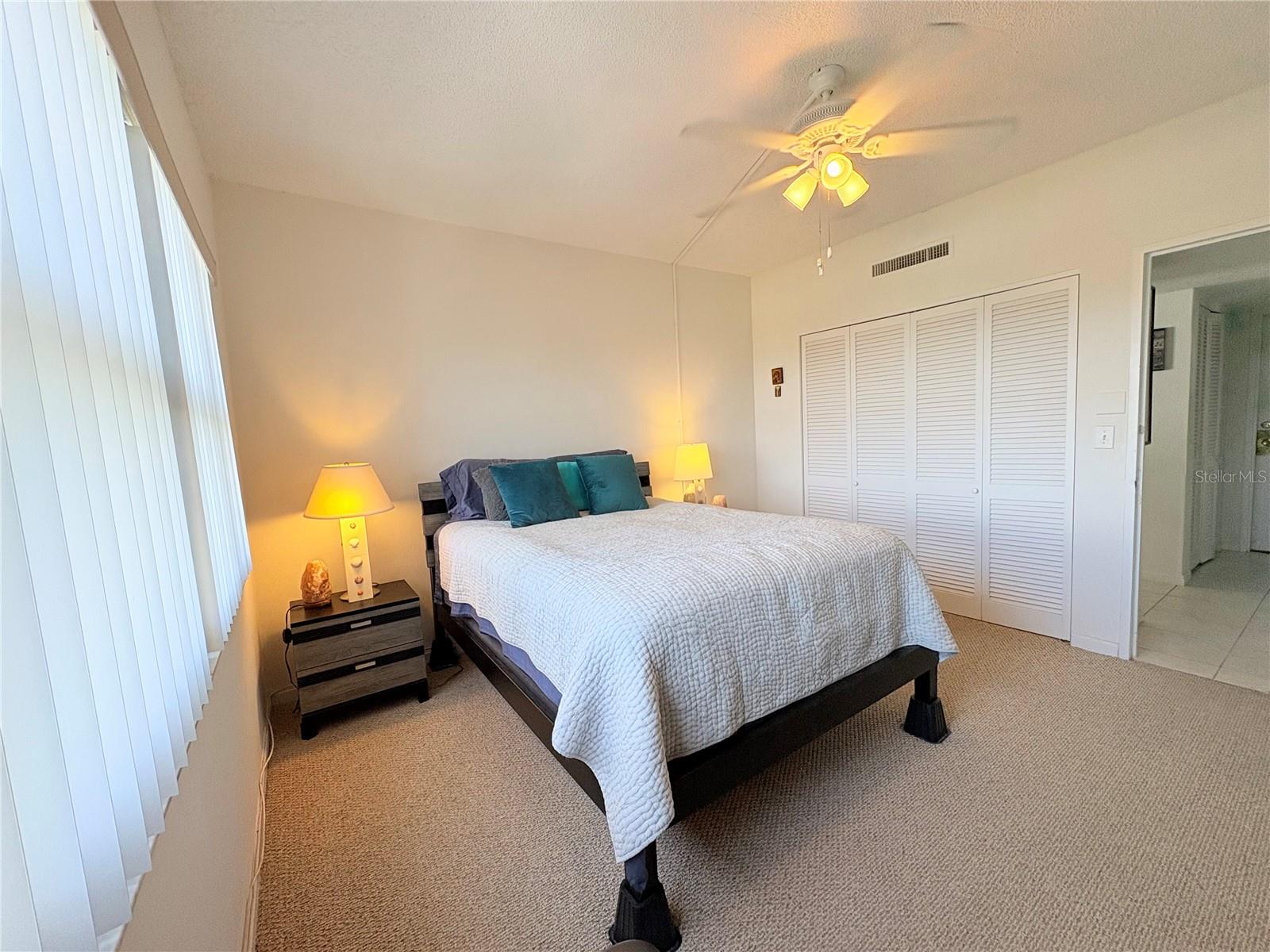 Image 16 of 41 For 880 Mandalay Avenue S702