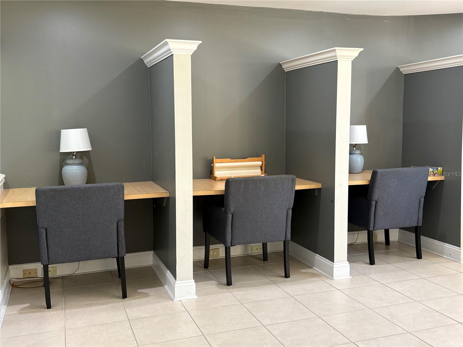 Image 25 of 41 For 880 Mandalay Avenue S702