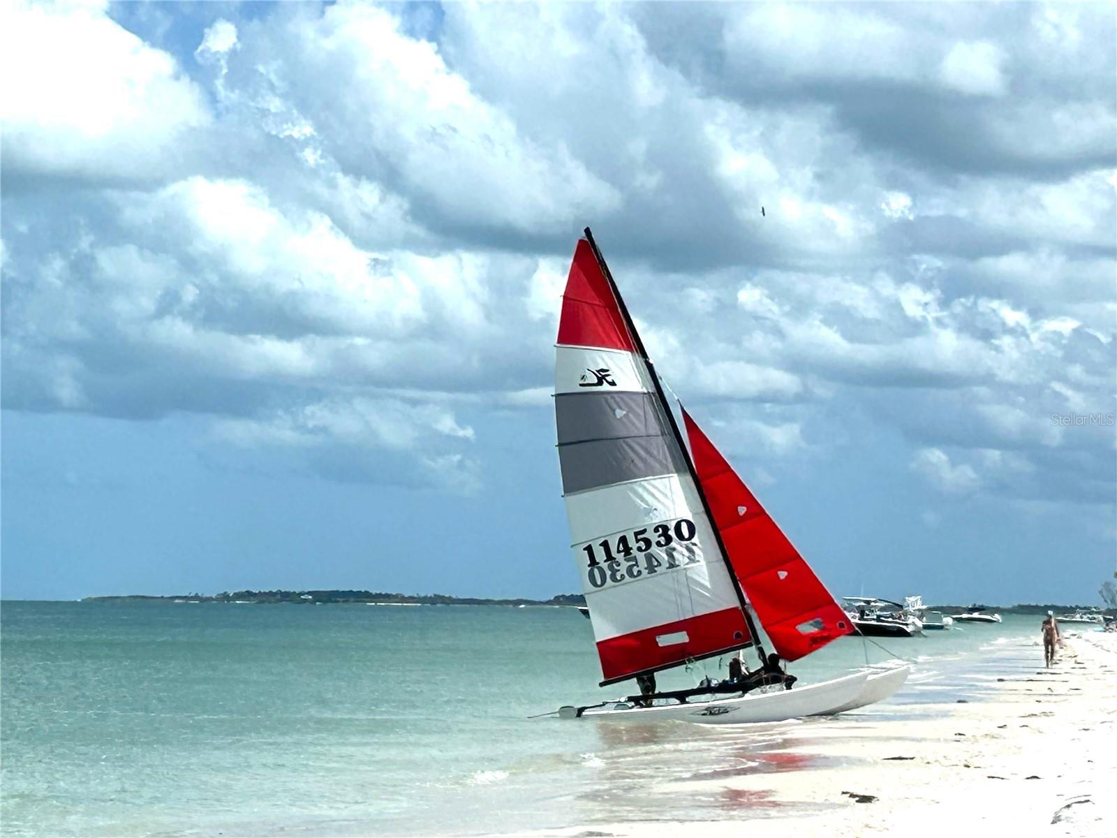 Image 32 of 41 For 880 Mandalay Avenue S702