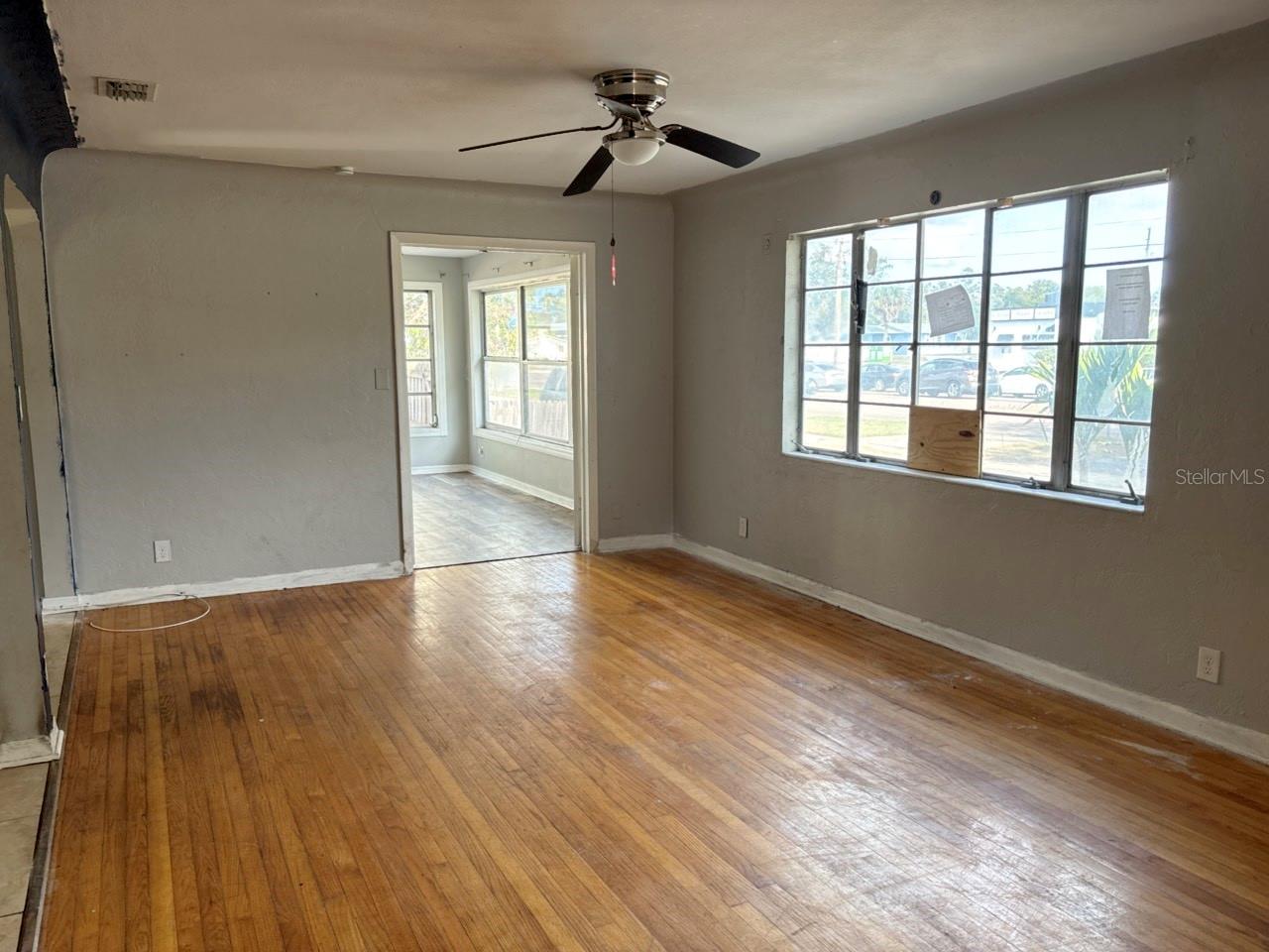 Image 3 of 15 For 2918 49th Street N