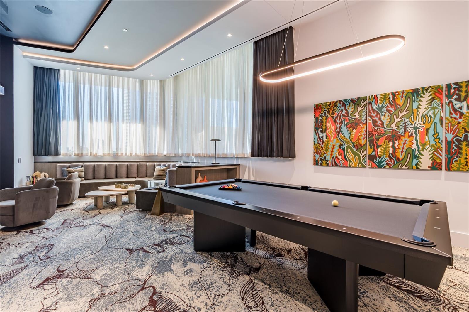 Listing photo id 42 for 275 1st Avenue South  2208