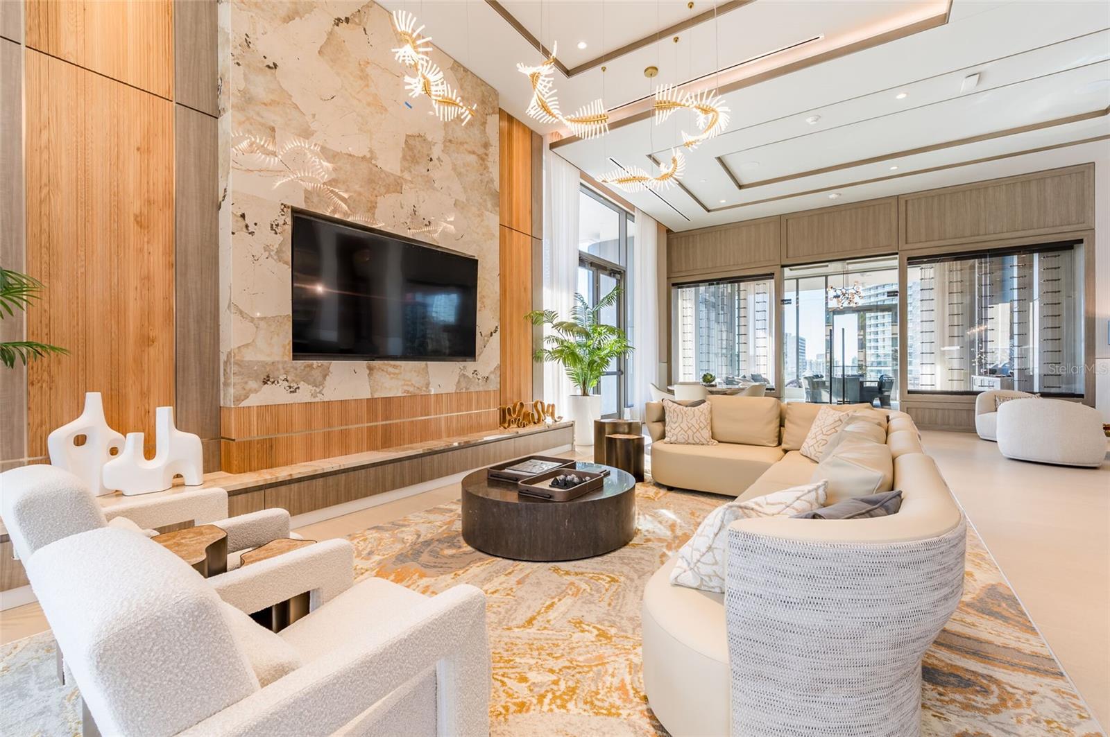 Listing photo id 50 for 275 1st Avenue South  2208