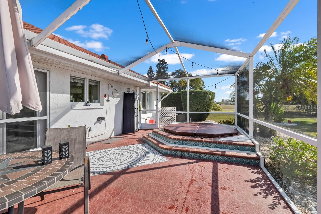 Image 26 of 47 For 703 Westmont Way