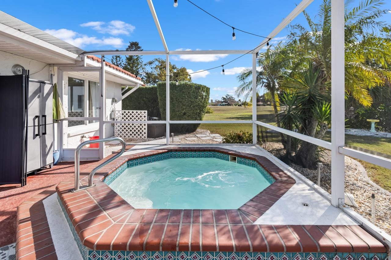 Image 27 of 47 For 703 Westmont Way