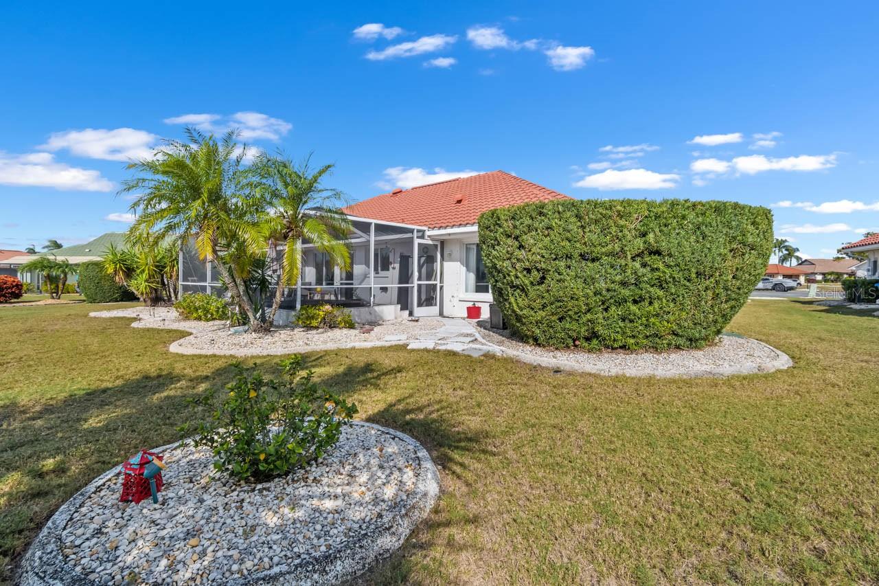 Image 34 of 47 For 703 Westmont Way