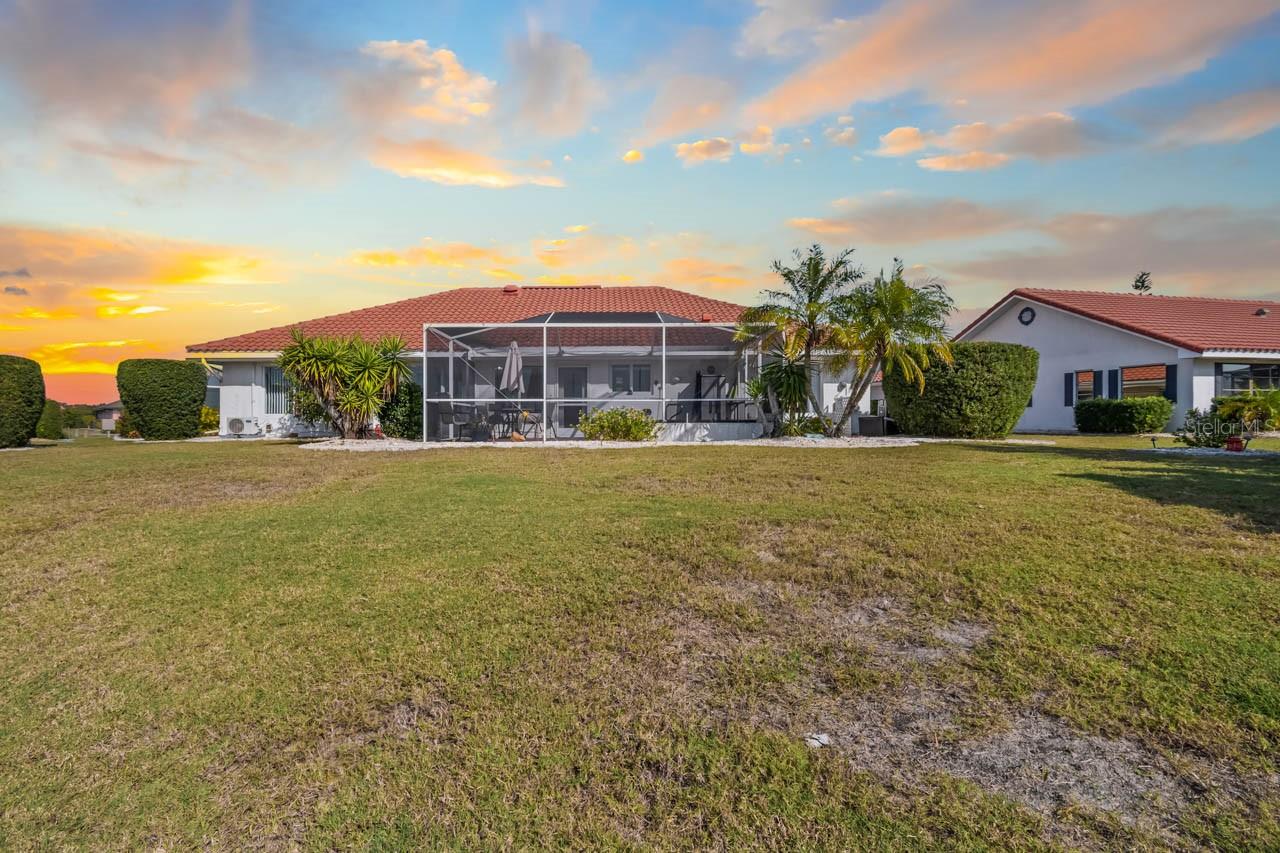 Image 36 of 47 For 703 Westmont Way