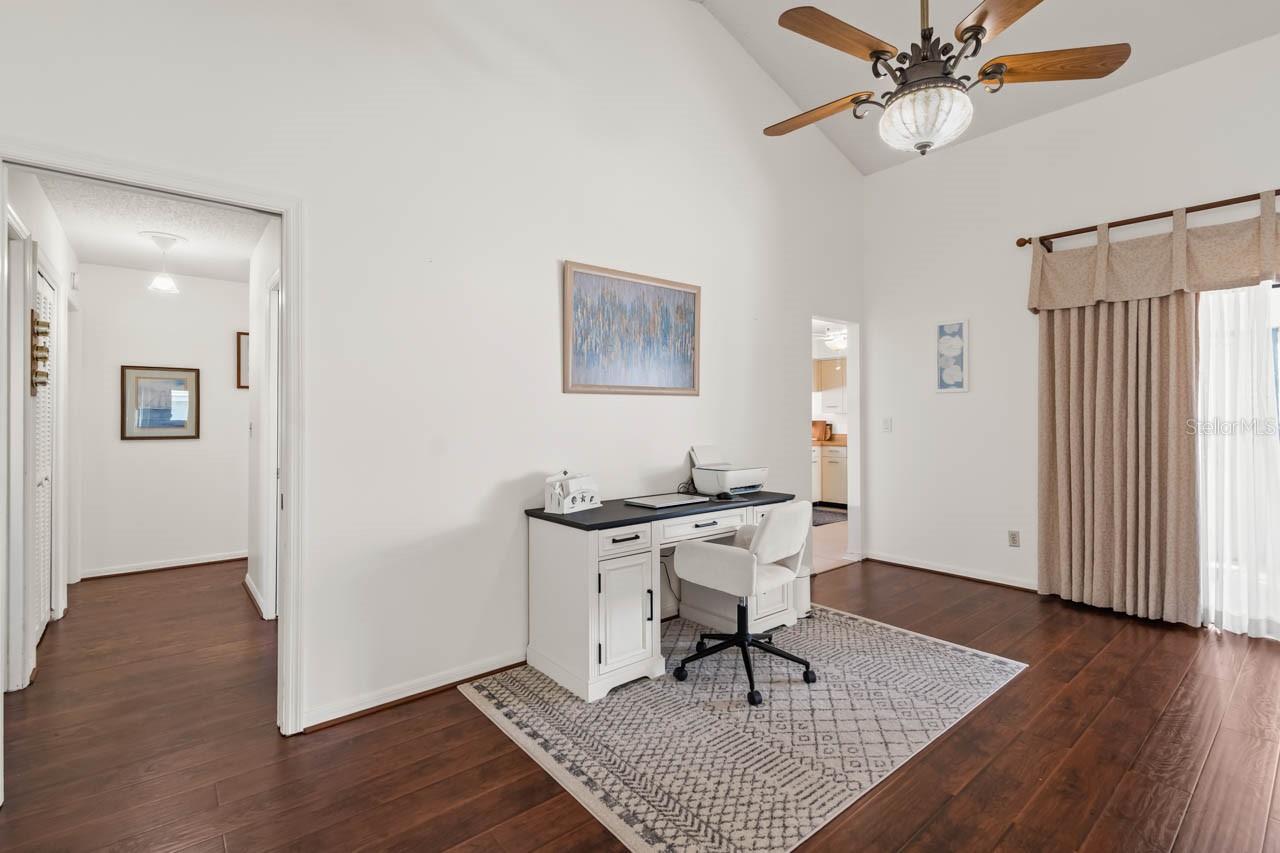 Image 6 of 47 For 703 Westmont Way