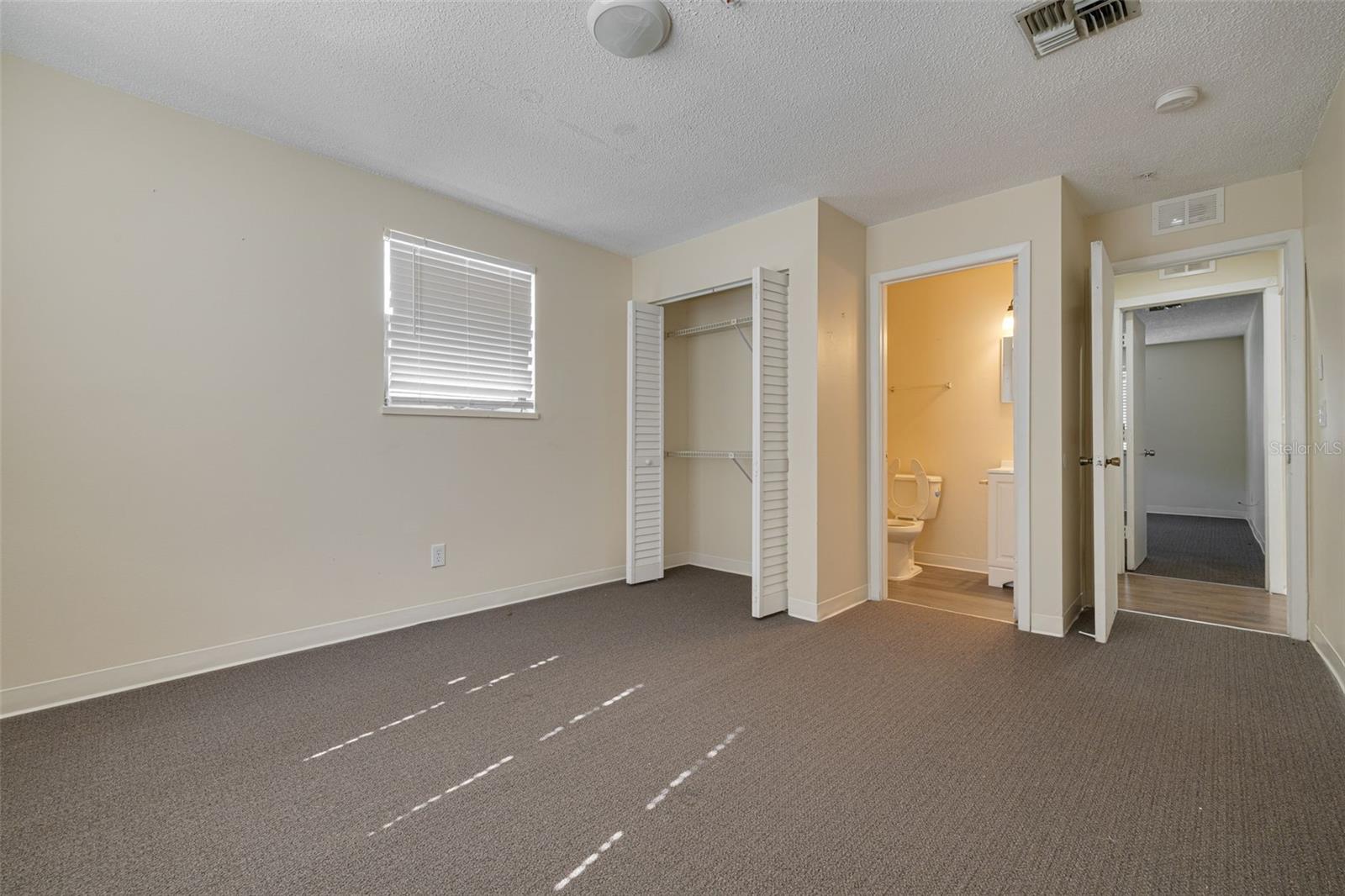 Listing photo id 26 for 220 Scotland Street