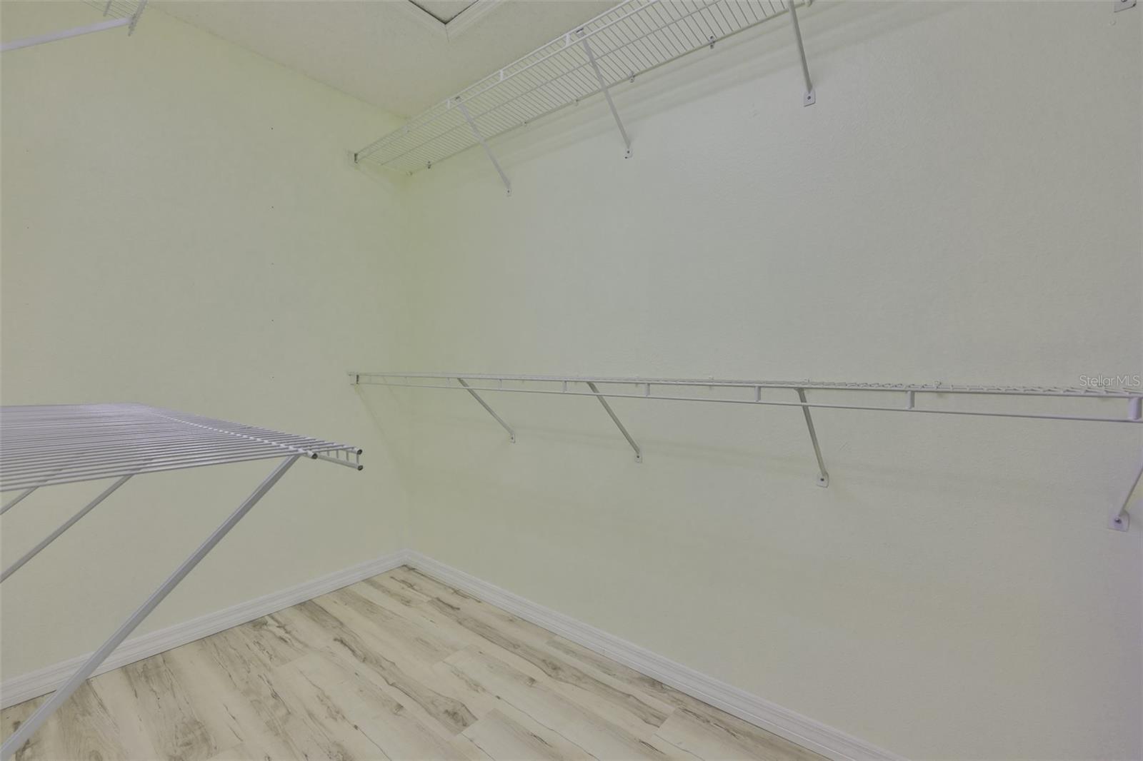 Image 15 of 34 For 219 Island Water Way