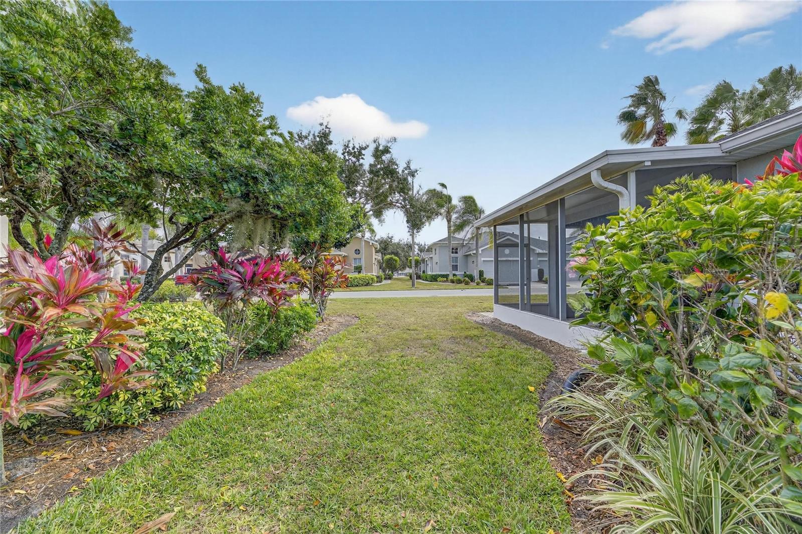 Image 5 of 68 For 1257 Lyndhurst Greens Drive