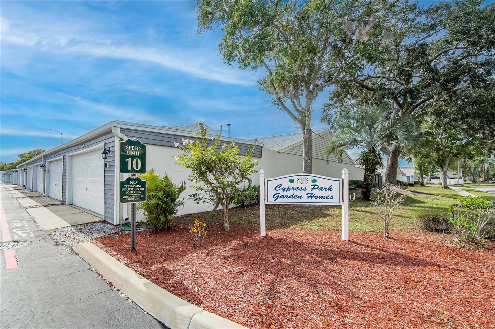 Listing photo id 30 for 11920 Dietz Drive 11920