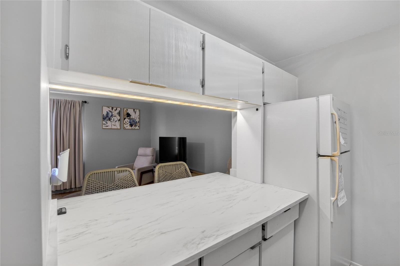 Listing photo id 7 for 11920 Dietz Drive 11920