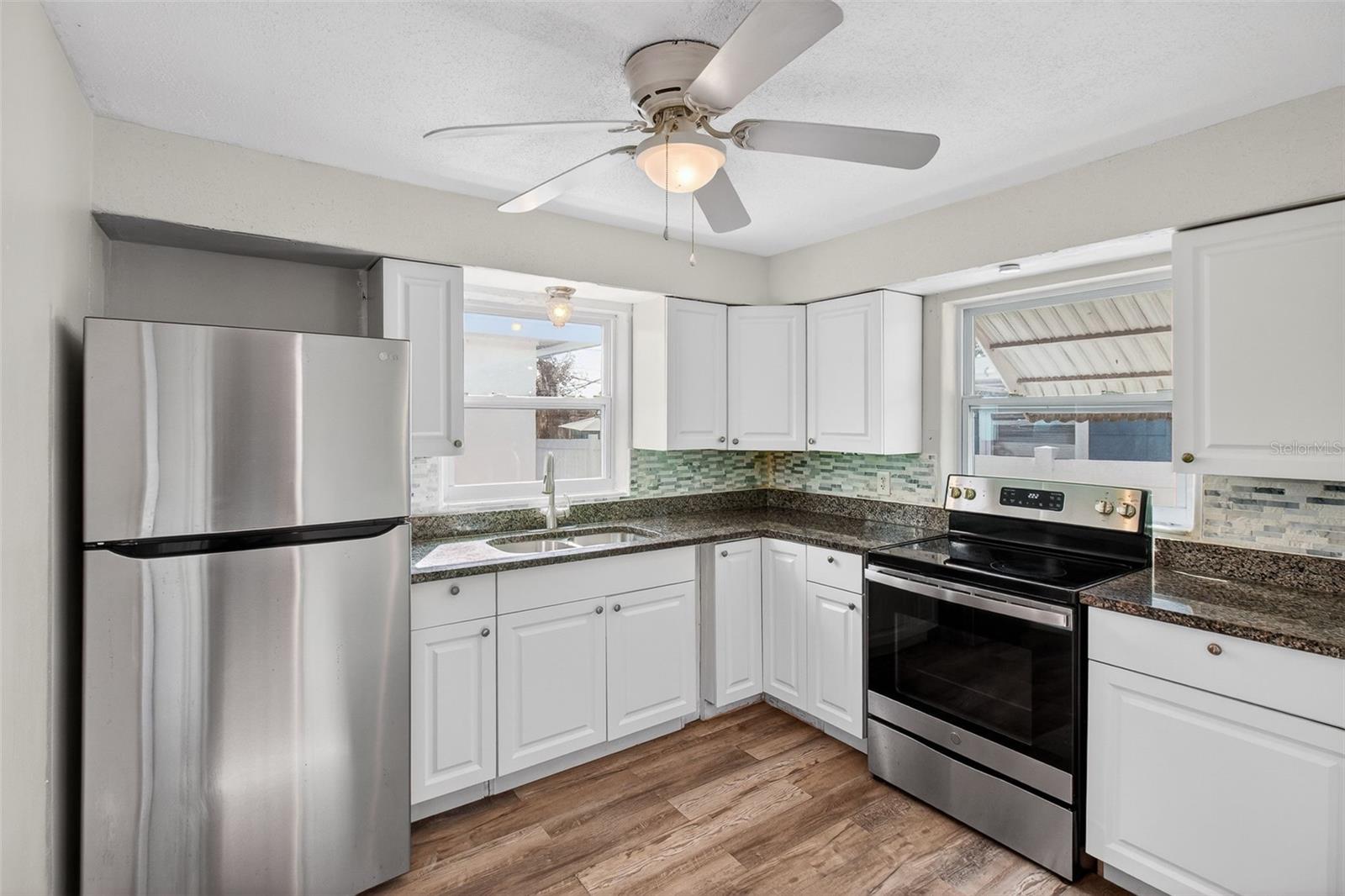 Image 5 of 45 For 1459 Pine Street