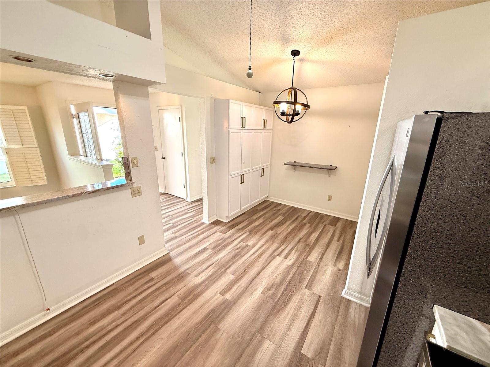 Image 18 of 68 For 2546 Pine Cove Lane