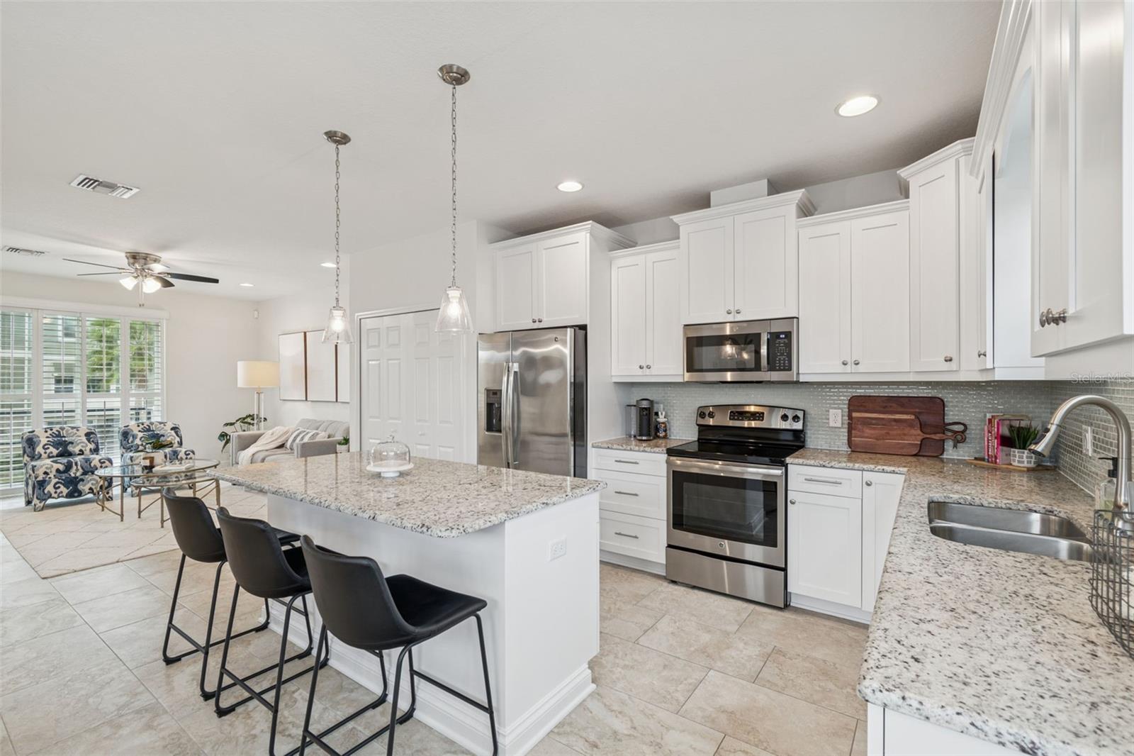 Image 16 of 53 For 3232 Horatio Street