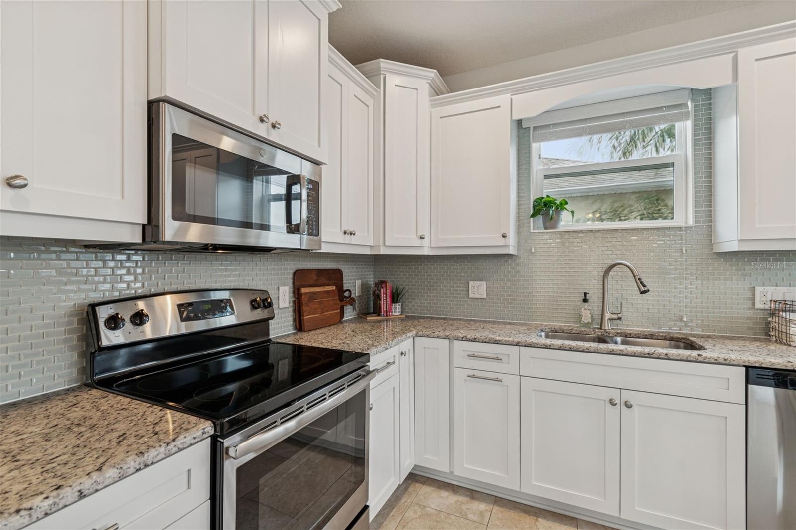 Image 19 of 53 For 3232 Horatio Street