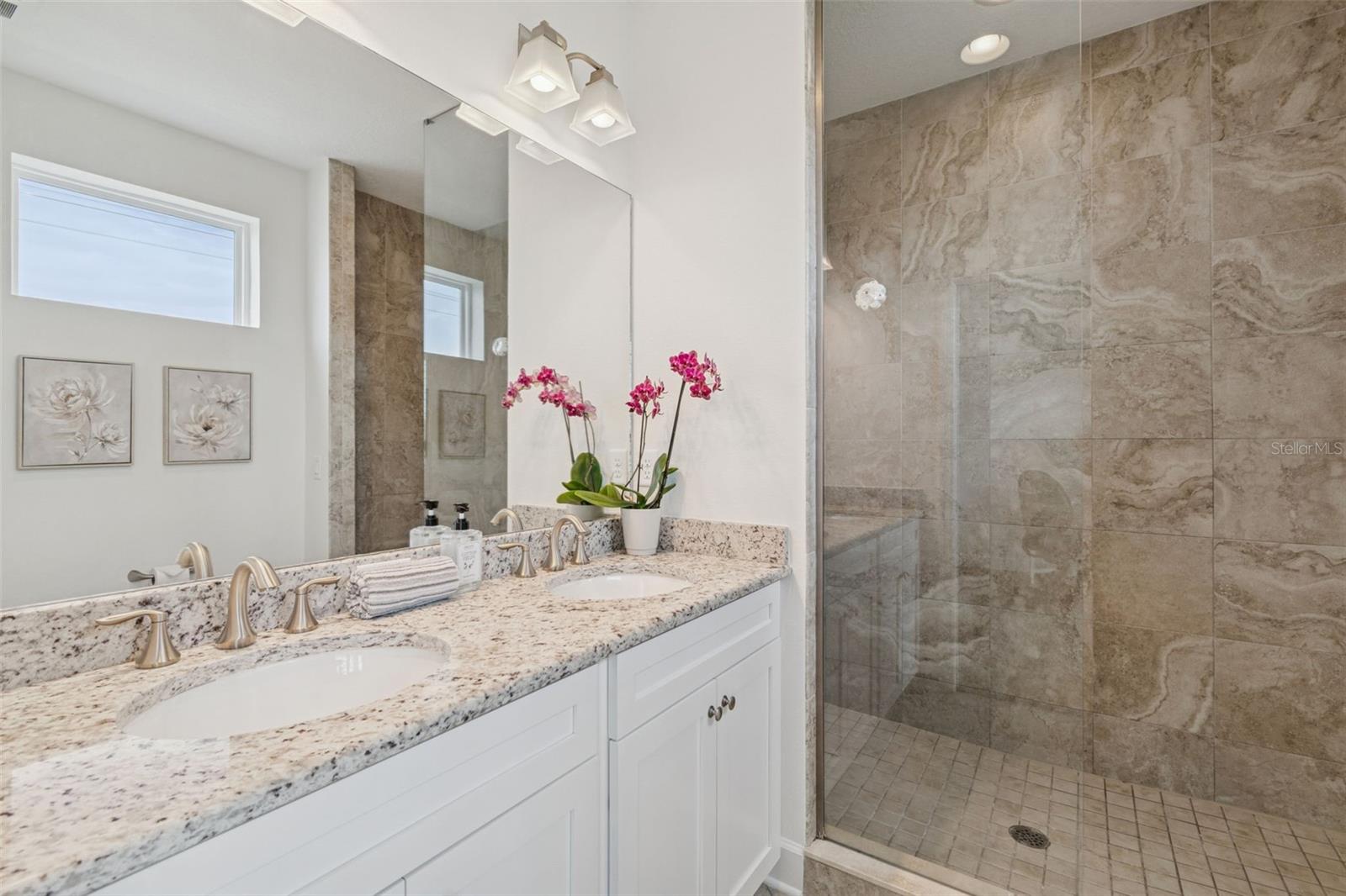 Image 40 of 53 For 3232 Horatio Street