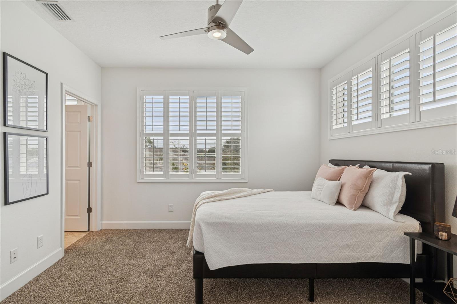 Image 44 of 53 For 3232 Horatio Street