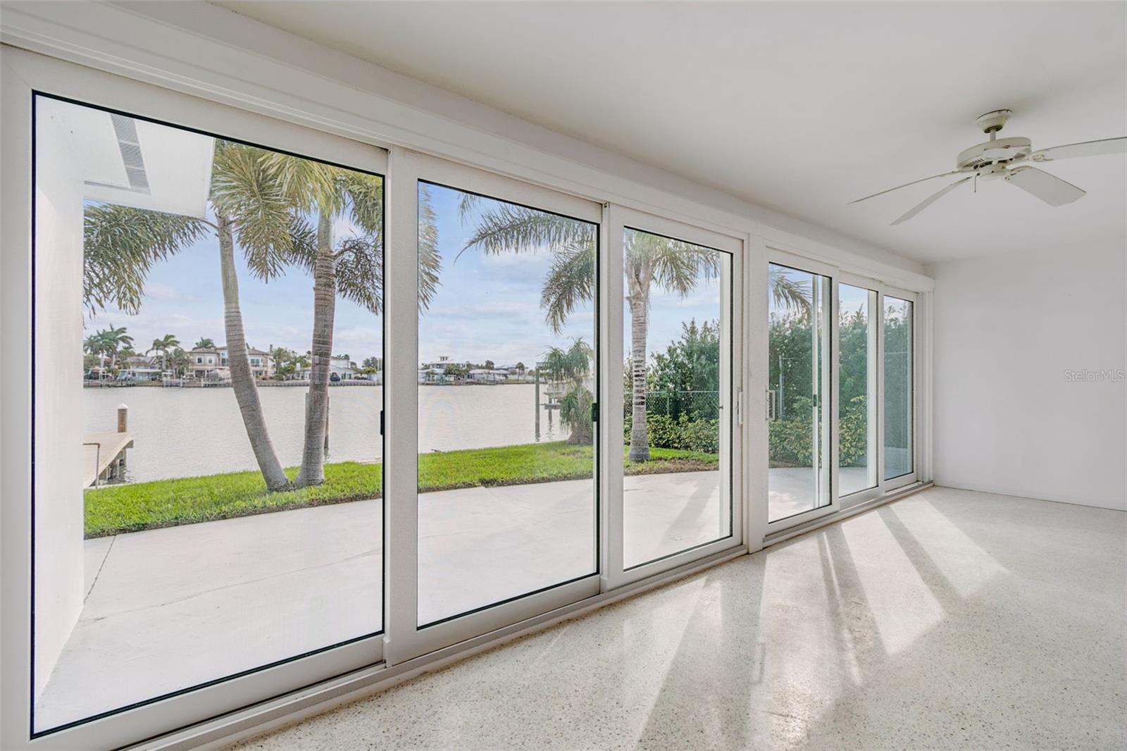 Image 38 of 67 For 2411 Bay Boulevard 1