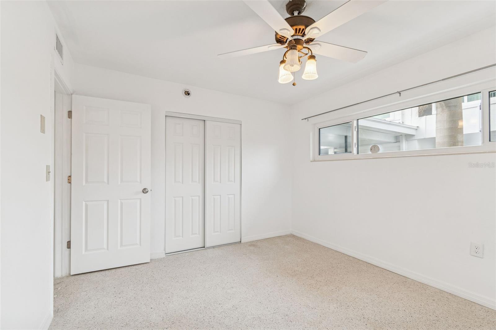 Image 42 of 67 For 2411 Bay Boulevard 1