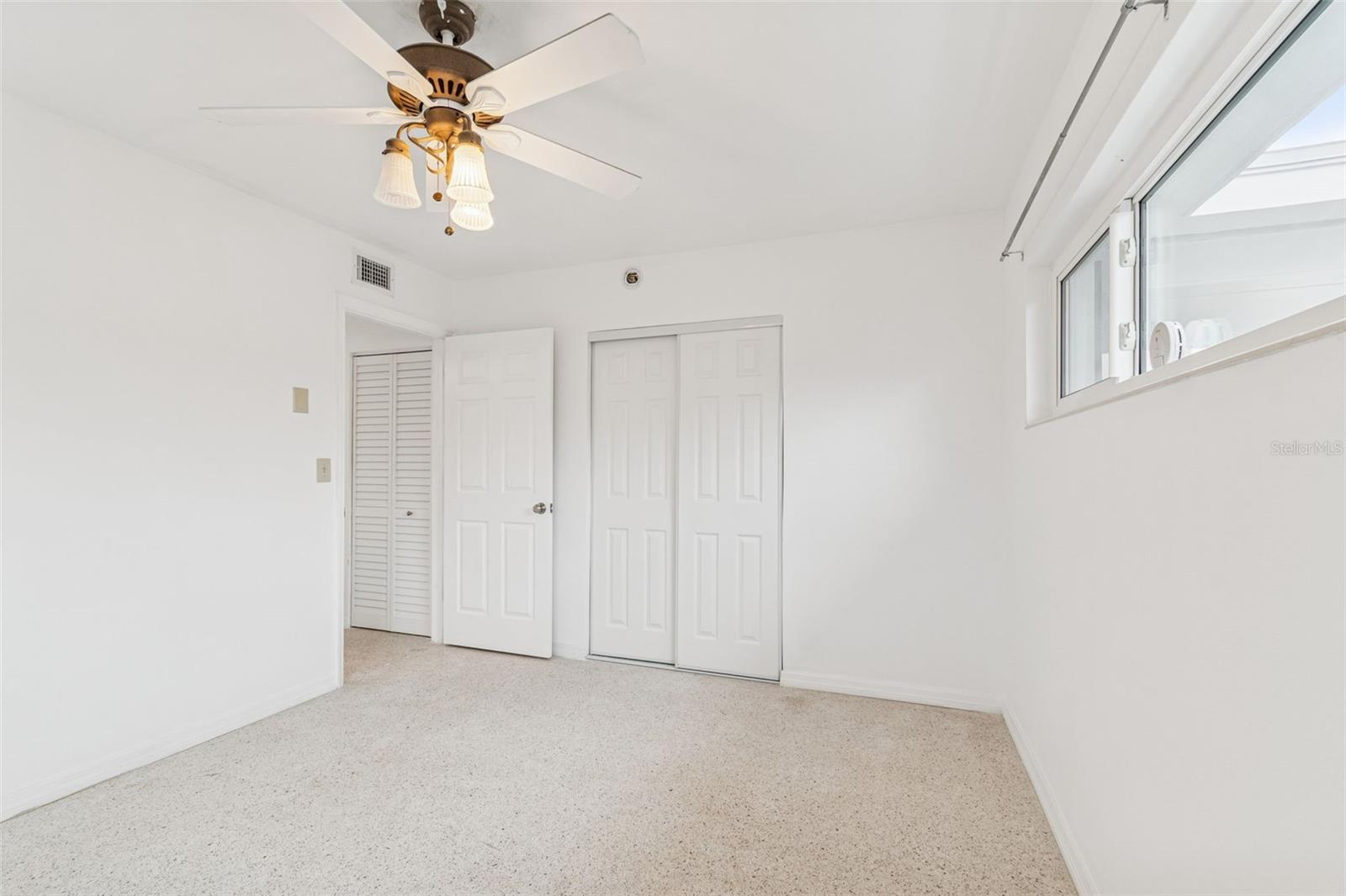 Image 44 of 67 For 2411 Bay Boulevard 1