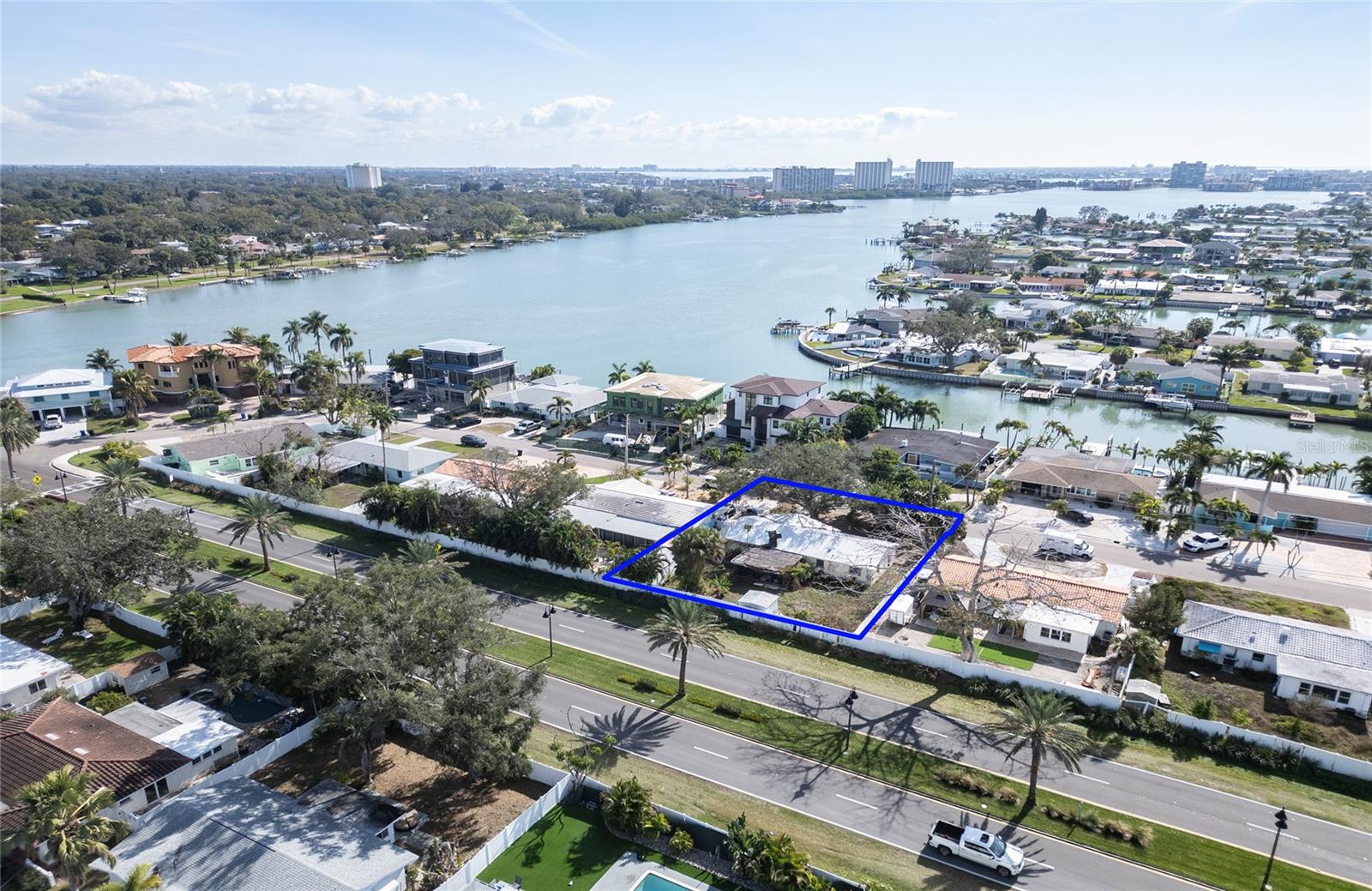 Image 14 of 23 For 7833 Causeway Boulevard S