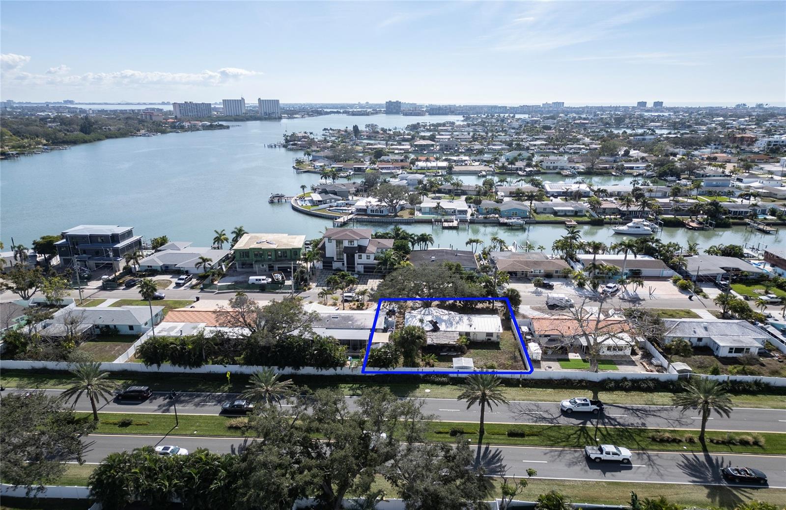 Image 15 of 23 For 7833 Causeway Boulevard S