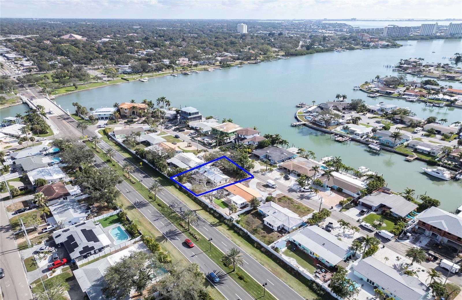 Image 20 of 23 For 7833 Causeway Boulevard S