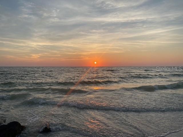 Image 8 of 23 For 7833 Causeway Boulevard S