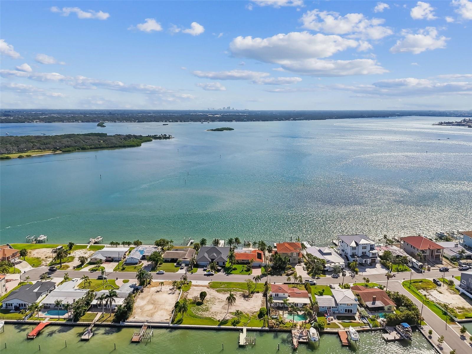 Image 22 of 36 For 568 Johns Pass Avenue