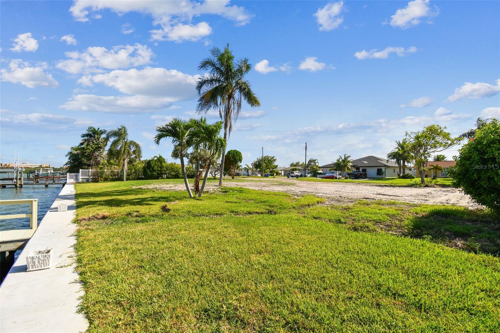 Image 30 of 36 For 568 Johns Pass Avenue