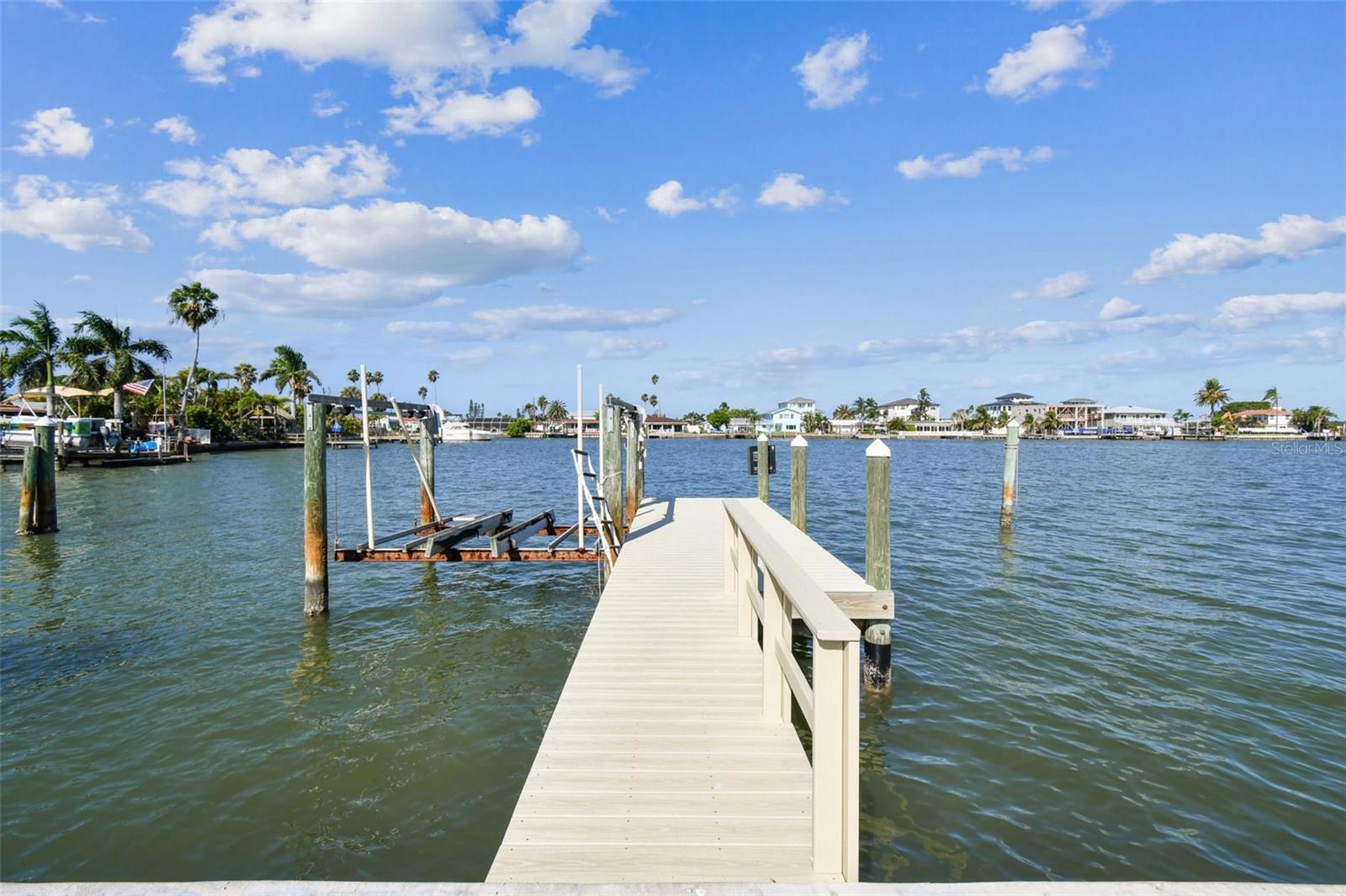 Image 34 of 36 For 568 Johns Pass Avenue