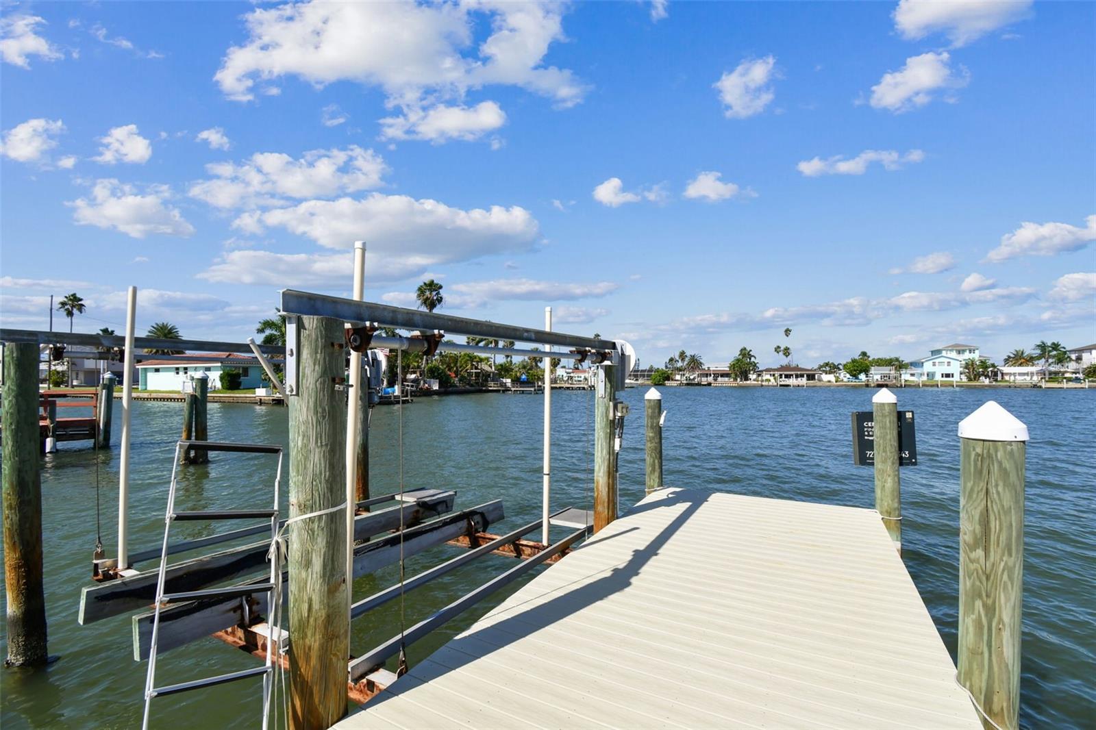 Image 5 of 36 For 568 Johns Pass Avenue