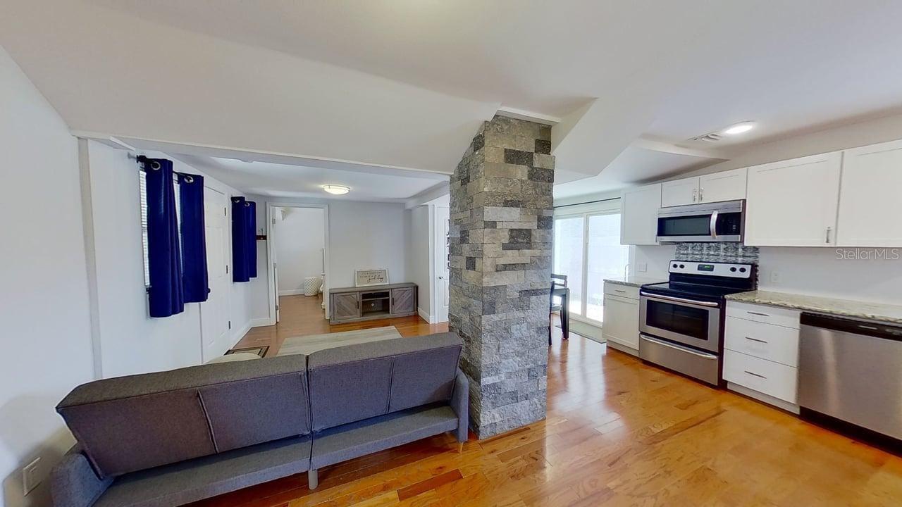 Image 23 of 45 For 3729 31st Avenue S