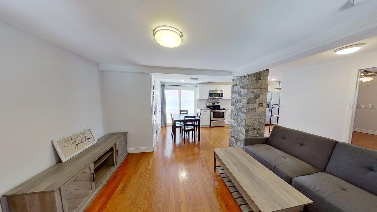 Image 4 of 45 For 3729 31st Avenue S